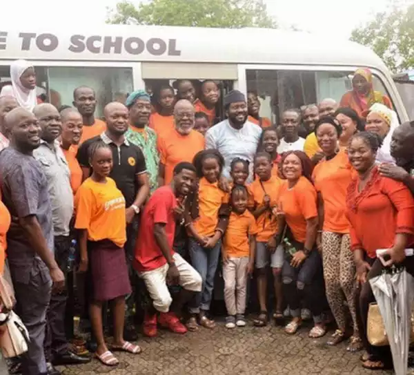 Photos: Desmond Elliot Donates ‘Free Ride To School Bus’ To Surulere Students